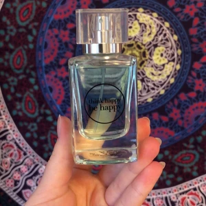 Figenzi parfym - Oanvänd parfym, säljer pga inte min smak. Noter av citrus, lavendel, floral, White floral.