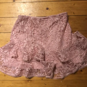 Lemonade skirt - Väldigt liten så rekommenderas för en smal eller liten person. 