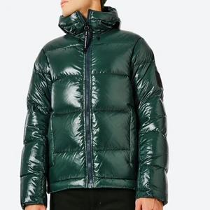 Peak performance green moment jacka - Säljer en peak performance jacka som är använd några gånger. Skick 9/10. Köpt för 2800kr, storlek large. (Bud över 1000kr) KÖP DIREKT FÖR 1500!! 