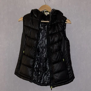 Väst - Väst från H&M, jätte fin!