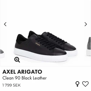 axel arigato - superfina arigato sneakers , storlek 36 ! (Lite stora i storleken) superbra skick , tvättas självklart innan leverans , frakt tillkommer 