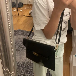 Säljer denna nu för 150kr - Nu säljer jag denna jag har aldrig använt den den kostade 250 kr inann. Plus frakt