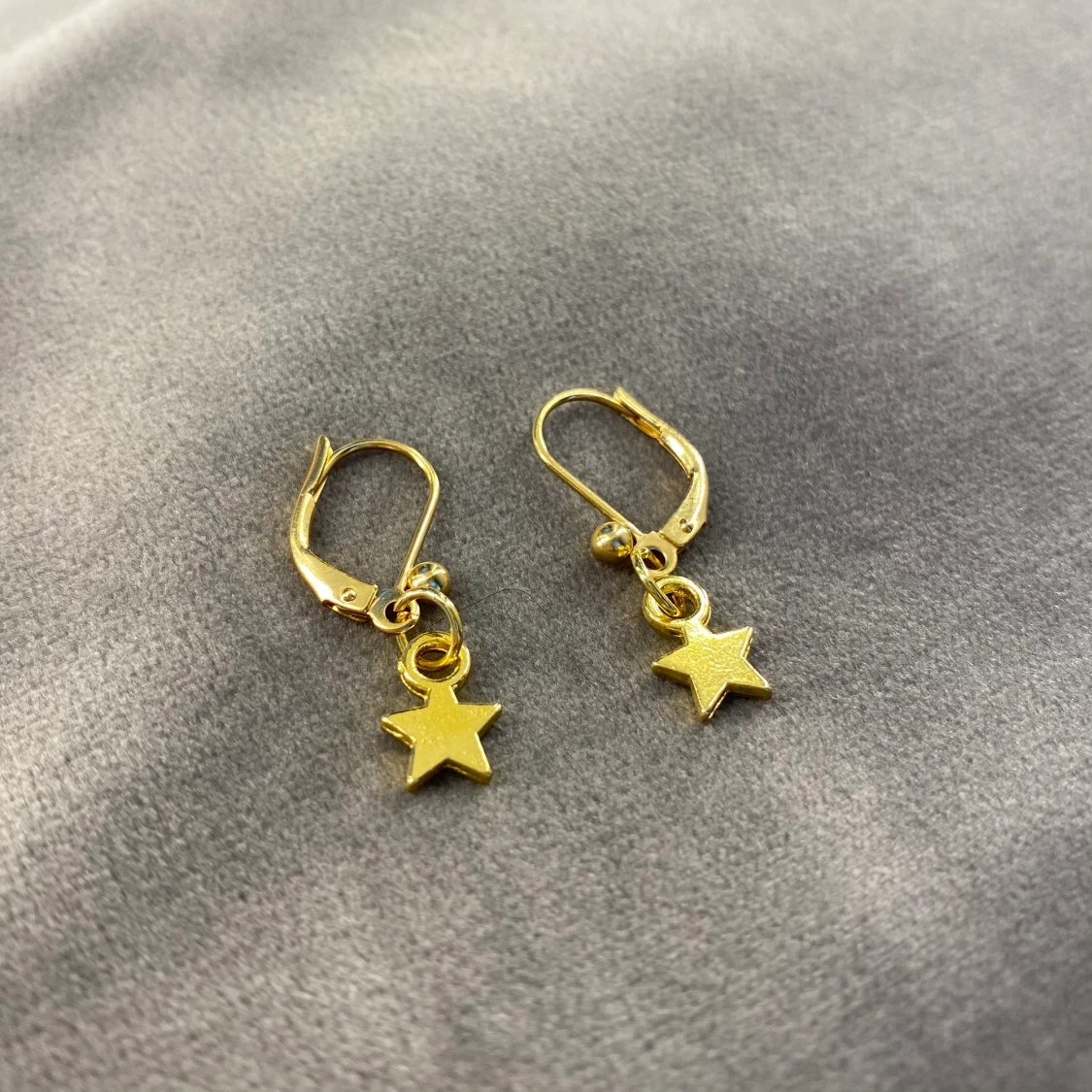 Stjärnörhängen ⭐️