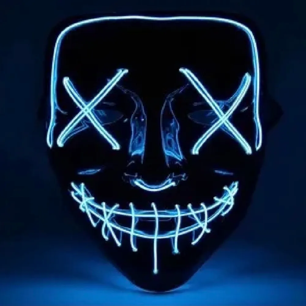 Blå purge mask som lyser i mörkret, kan endast sänka till 200kr vid snabbt köp. Accessoarer.