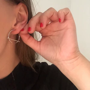 Örhängen 🌻 - Superfina örhängen! ✨