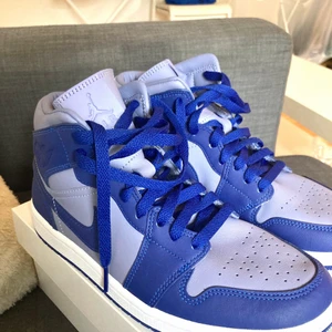 Helt nya Nike jordan skor i stl 39:-  - Lila Nike jordan skor i stl 39, helt nya!