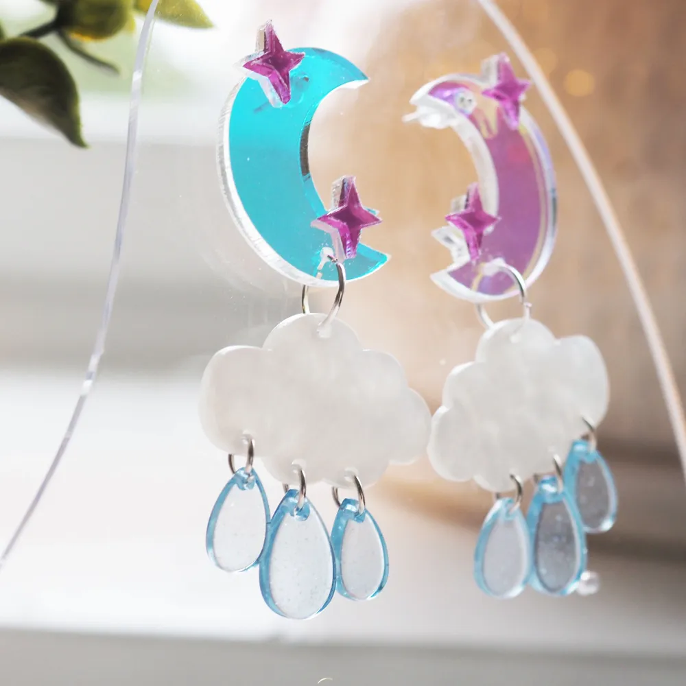 Earrings made of acrylic- colorful- super cute 🥰 . Accessoarer.