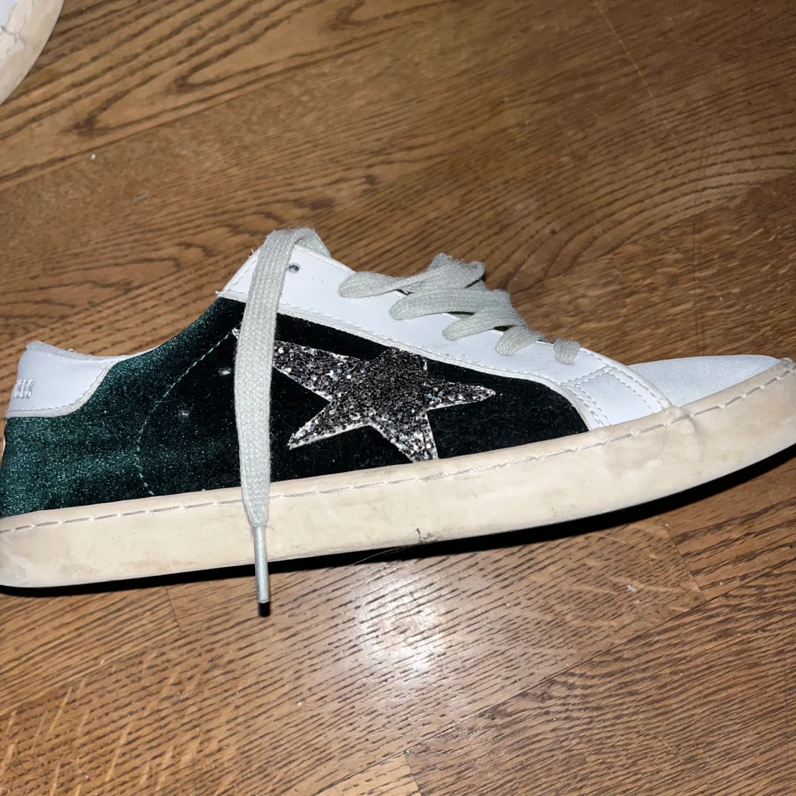 Skor med stjärnor - 90