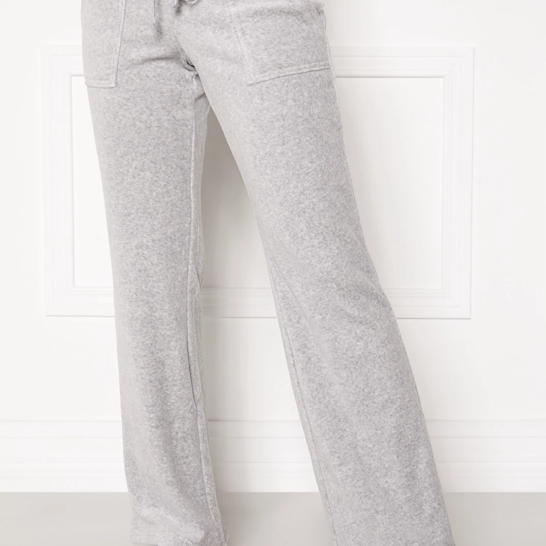 SÖKER gråa juicy byxor!!😍