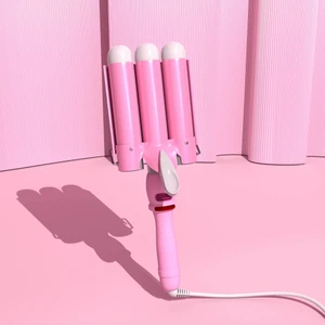 PINK WAVER locktång 32 mm - Keramiskt Curling Iron, 3 fat trollstav med justerbar temperatur, värmer upp snabbt. Använd 2 gång. Nypris:899kr