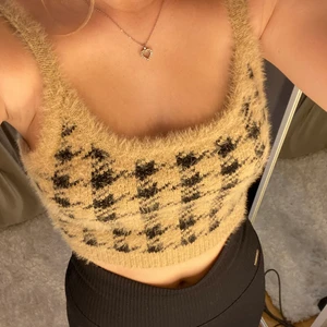 Na-kd linne - Stickat linne från NA-KD super fint men kommer aldrig till användning 