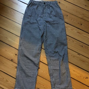 Svartvita och rutiga byxor från Brandy Melville  - Svartvita och rutiga byxor från Brandy Melville. 