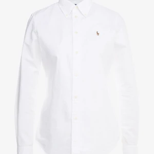 Ralph Lauren skjorta stl XS - Oanvänd Ralph Lauren skjorta i stl XS, figursydd