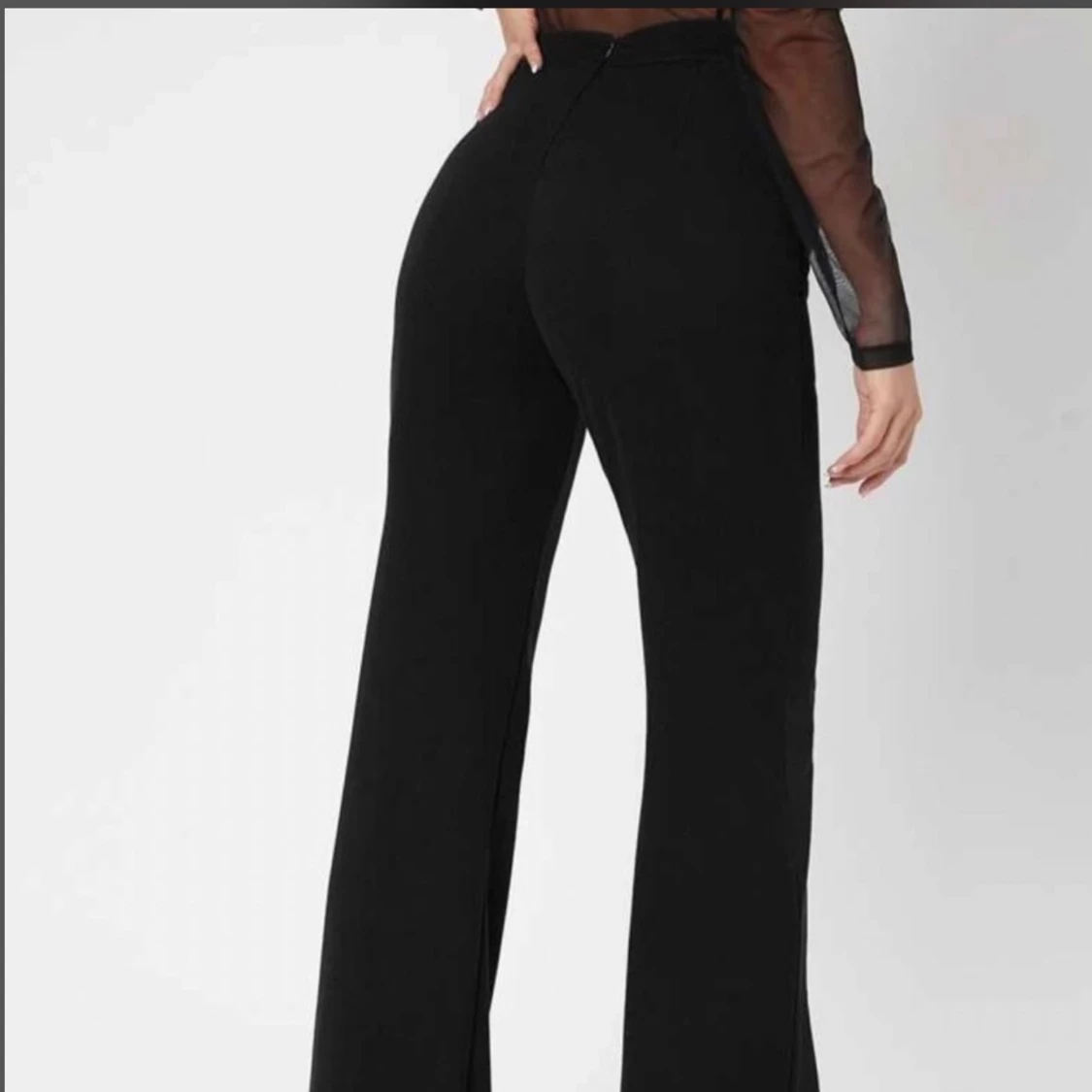 Byxor från SHEIN storlek L - 90