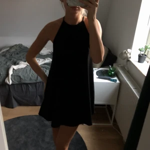 Svart klänning Zara - Sååå najs klänning från Zara!