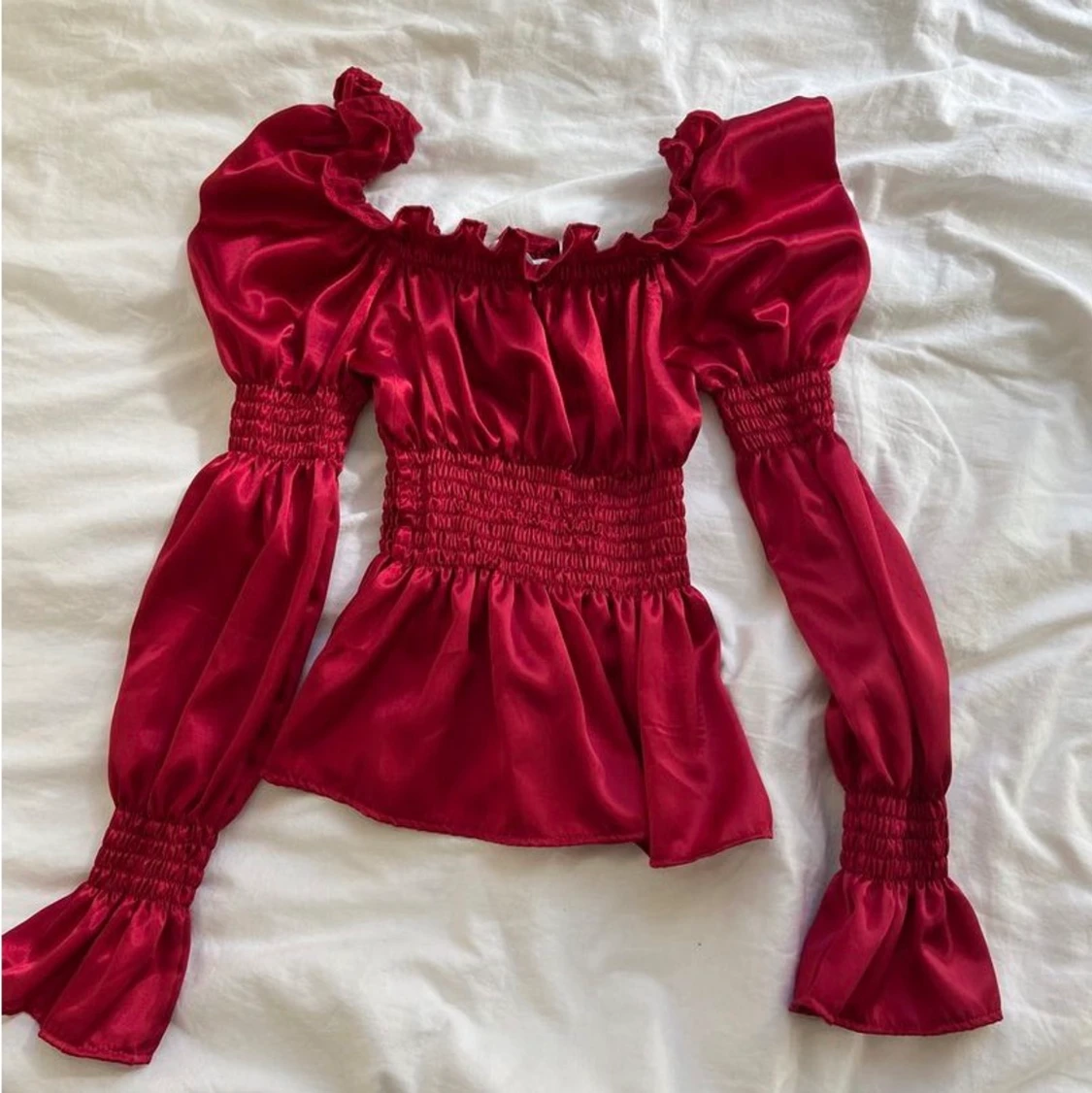 Murlong Cres satin topp - 90