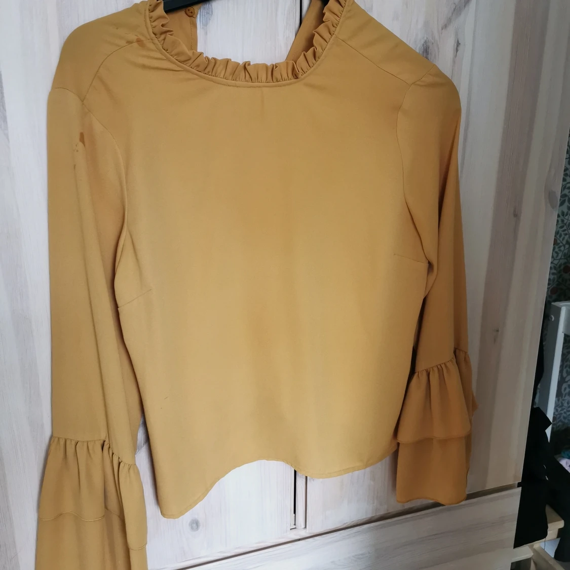 Fin gul blus strl 36