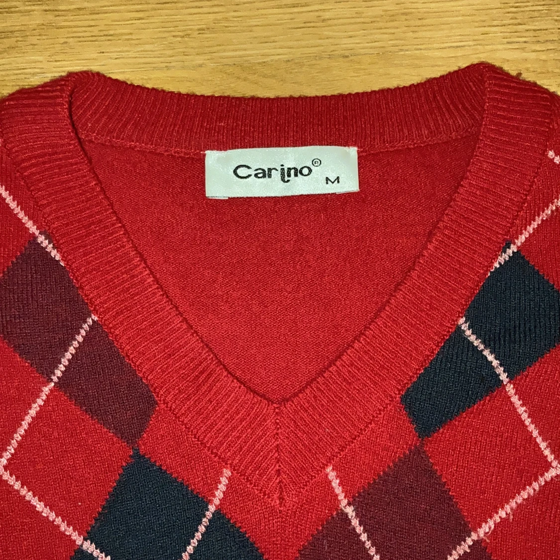 ARGYLE STYLE RED SWEATER - 90