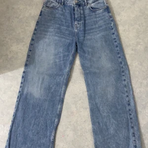 Jeans - Använder inte dom här jeansen så tänkte sälja dom.