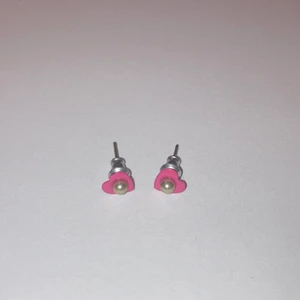 Örhängen  - Frakt ingår i priset!❣️