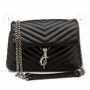 Rebecca Minkoff väska - Intressekoll på denna populära modell ifrån Rebecca Minkoff!!! Den är sparsamt använd❤️ Nypris: ca 2900