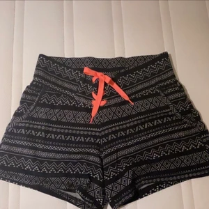 Shorts - Kommer ej till användning, nyskick