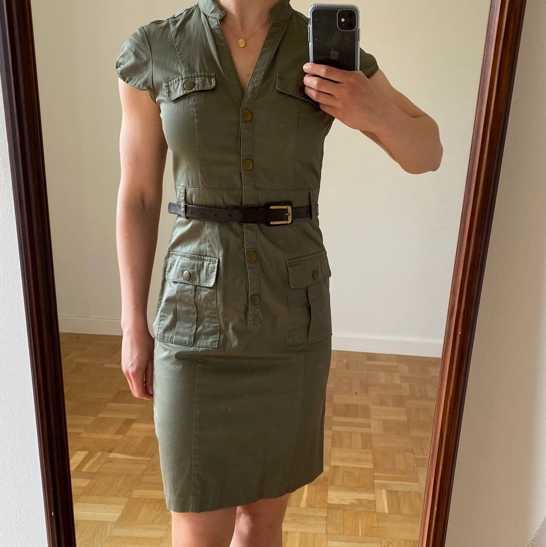 Grön klänning, militärstil, stlk S