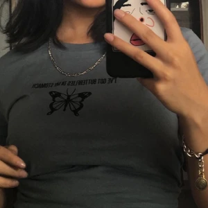 T shirt - Söt t shirt 💘🦋