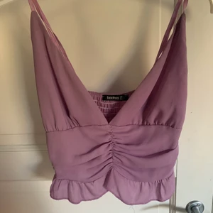 Boohoo linne  - Slutsålt boohoo linne som är använt 2-3 gånger 