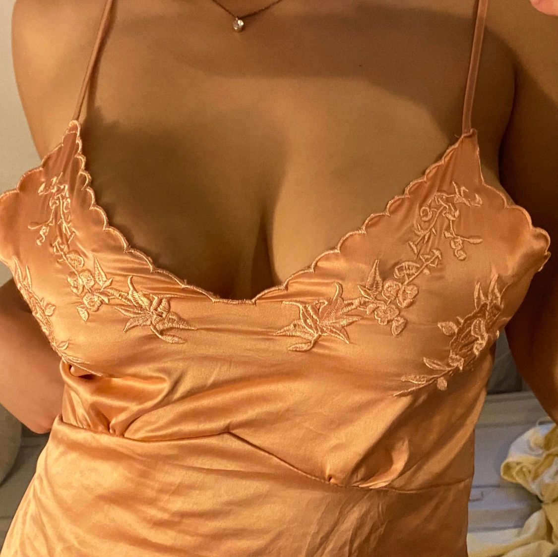 Silkes linne med detaljer strl S