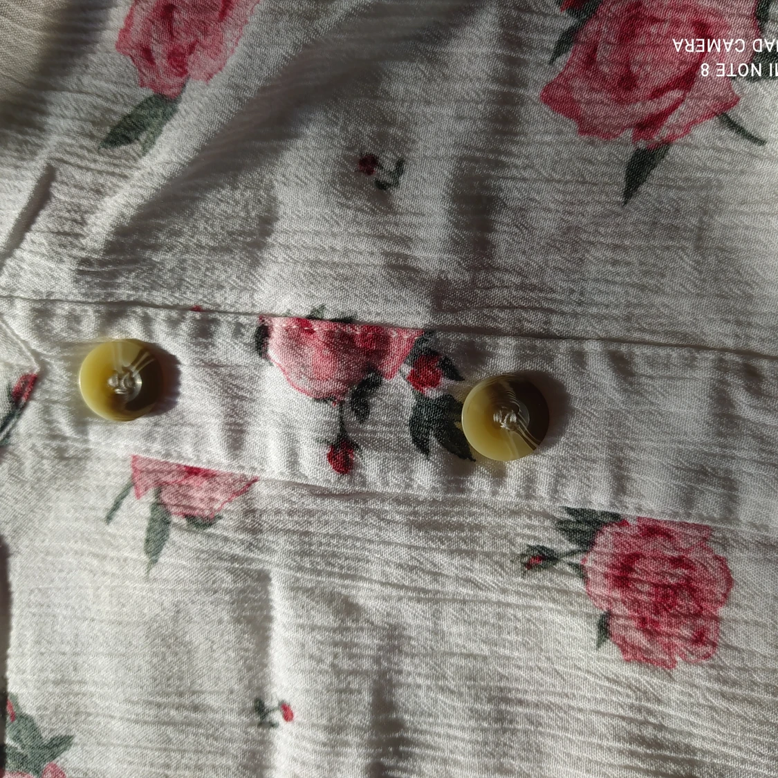 Romantisk crop top i nyskick strl 40 - 90