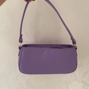 Lila väska - Jättefin lila väska från SHEIN som tyvärr inte kommer till användning