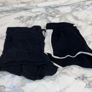 Shorts  - -Säljs tillsammans 