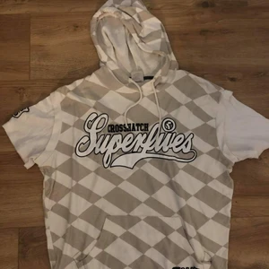 Crosshatch t-shirt - Crosshatch t-shirt i storlek S