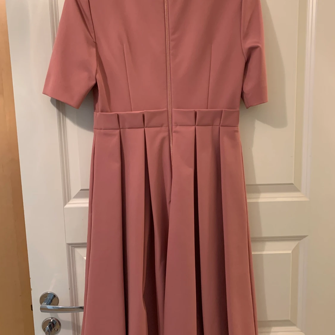 Ted Baker klänning - 90