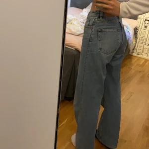 Monki jeans  - Säljer mina monki jeans som jag inte tycker passar mig. 