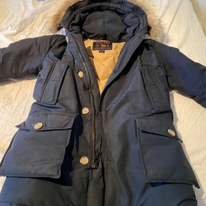 Jacka - Säljer en wolrich jacka cond 7/10 str S pris 1300kr köptes runt 8 tusen