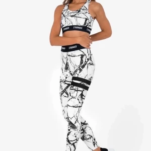 Stronger tights  - !!!!SÄLJER INTE TOPPEN!!!Lägger ut annonsen igen pågrund av oseriösa köpare! 