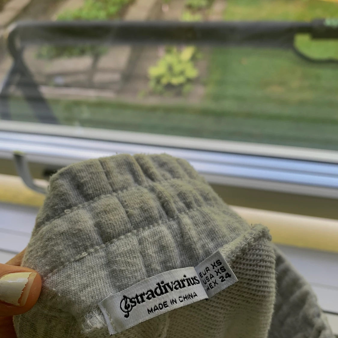 Gråa sweatbyxor xs - 91