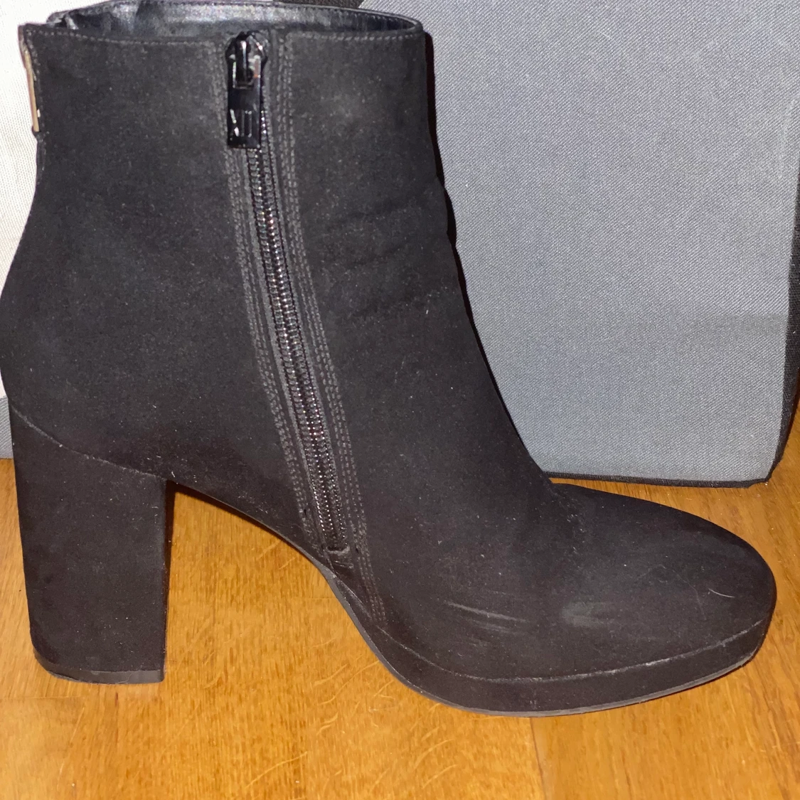 Märket är Xit, orginals pris är 500kr