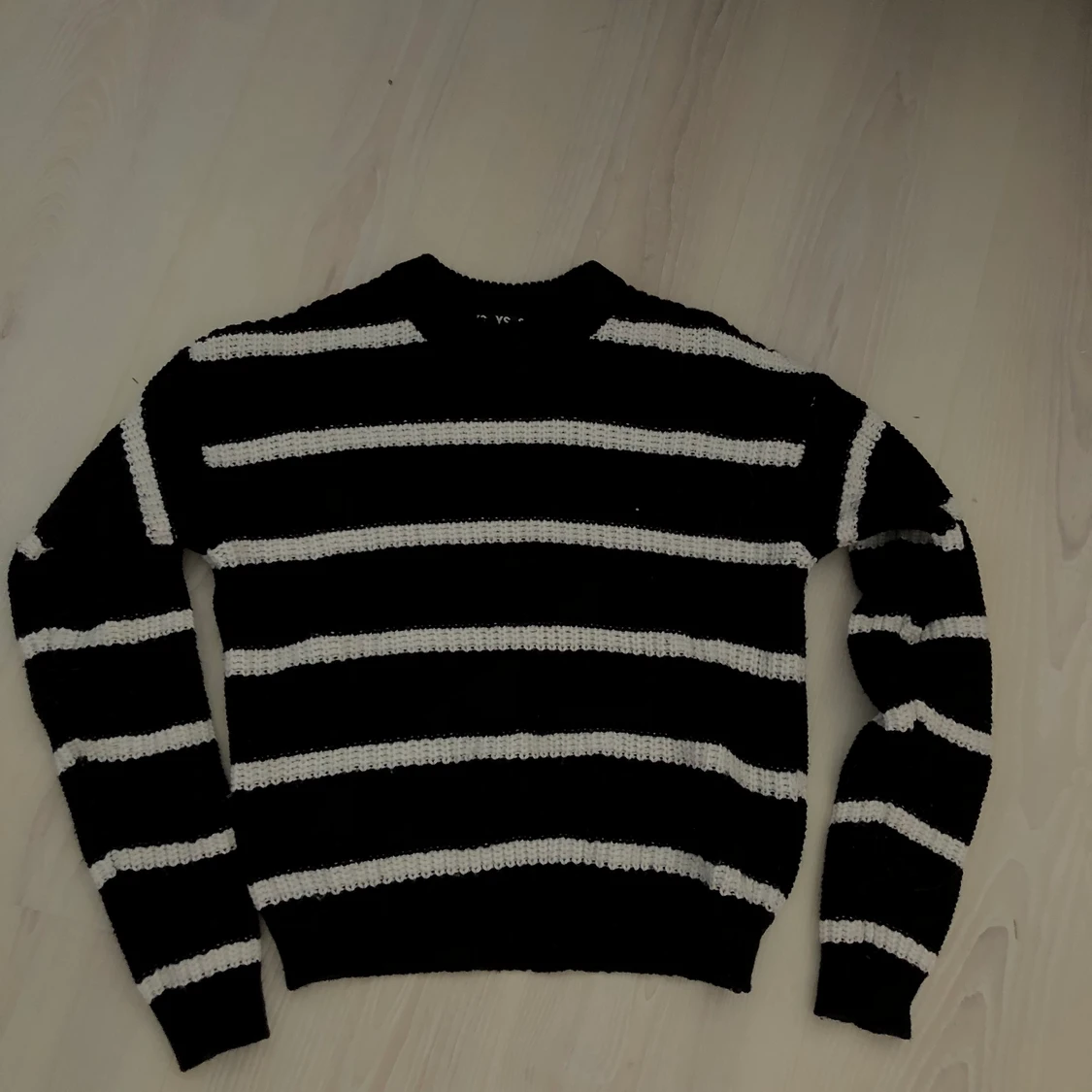 Stickad tröja från bershka  - 90