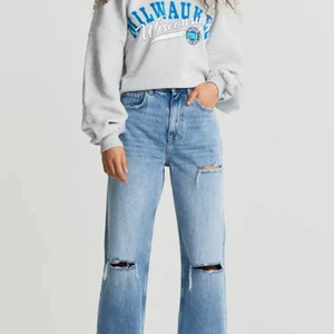 Jeans! - Säljer dessa snygga jeans från Gina då det inte kommer till användning. Köpta för 499 säljer för 150+ frakt.💕