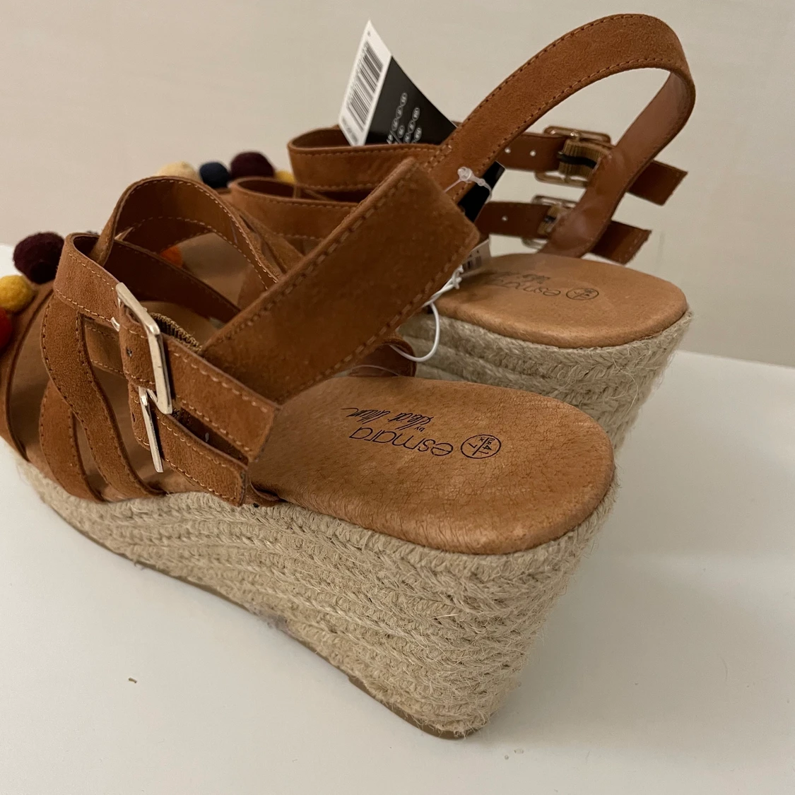 Klackskor storlek 41 oanvända  - 91