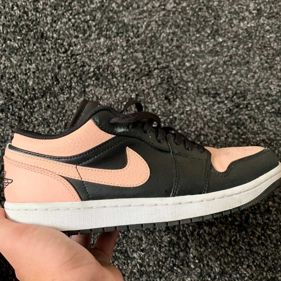 jordan 1 low crimson tint