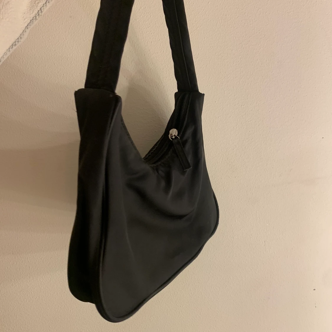 Svart väska  - 91
