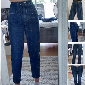 Vintage mom jeans - Suuper snygga jeans som tyvärr är för små för mig❤
