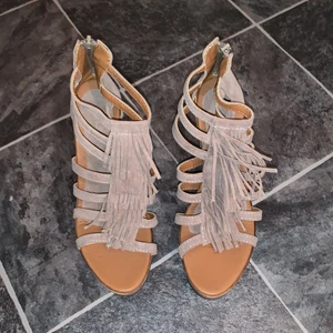 Sandaler  - Helt nya 