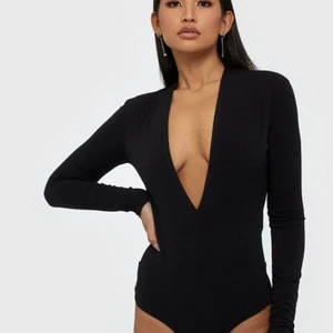 Fest topp Nelly  - Body suit från Nelly 