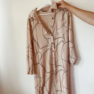 Skjortklänning - Skjortklänning - oanvänd. 