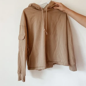 Brun tröja  - Brun/begie tröja 